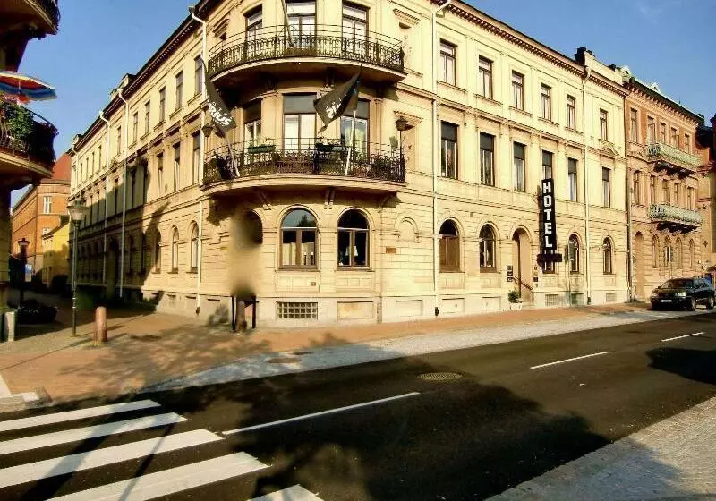 בית מלון כפרי Park Alle