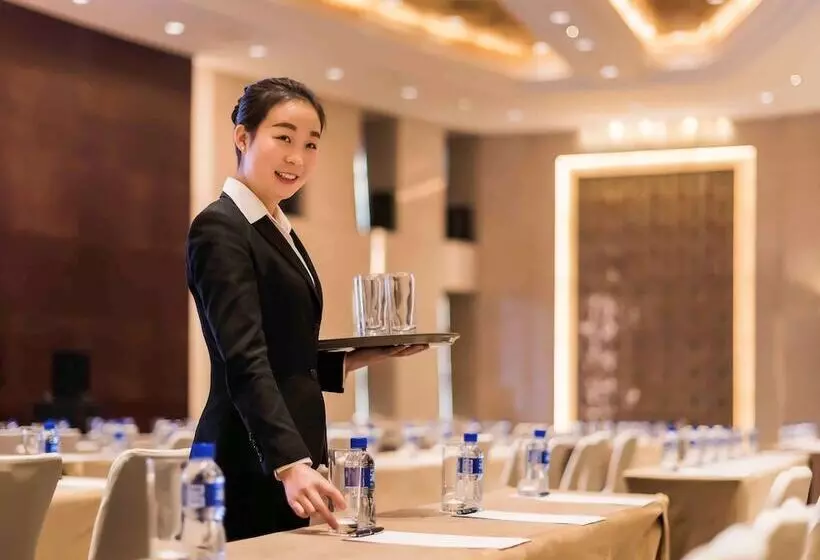 Отель Pullman Beijing South