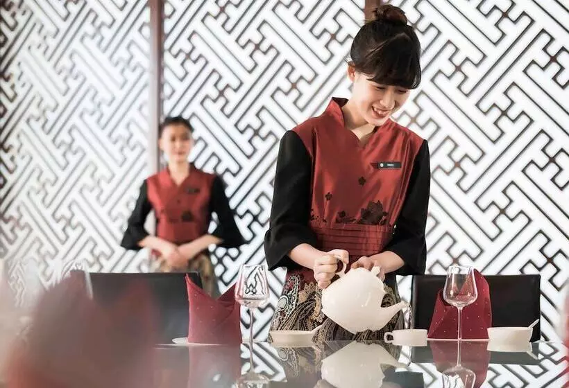 Отель Pullman Beijing South