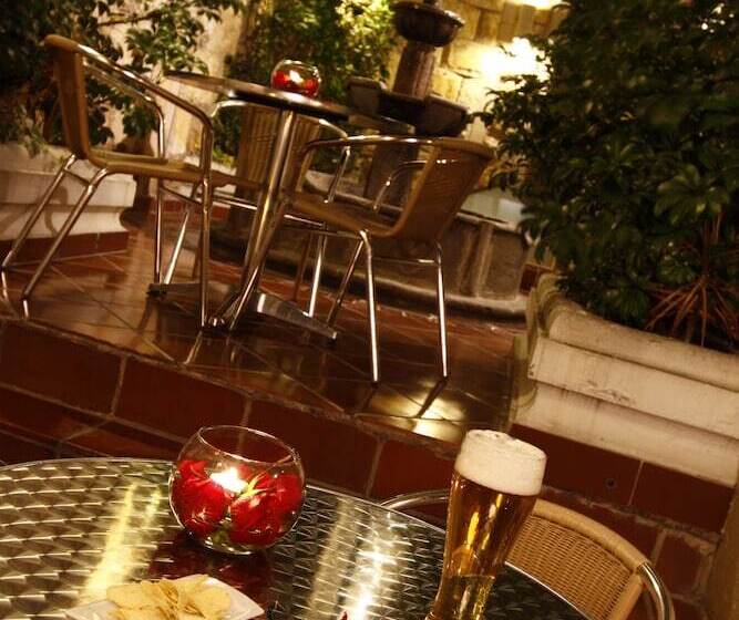 בית מלון כפרי Reina Isabel