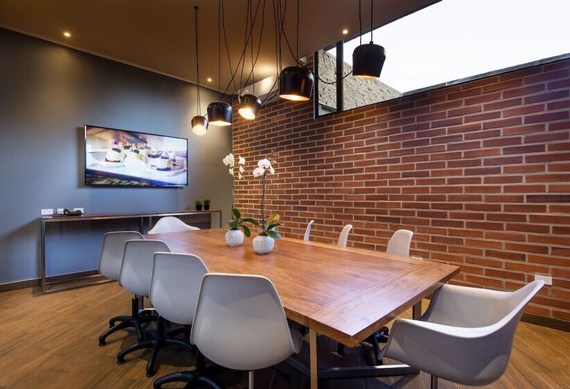 בית מלון כפרי Reina Isabel