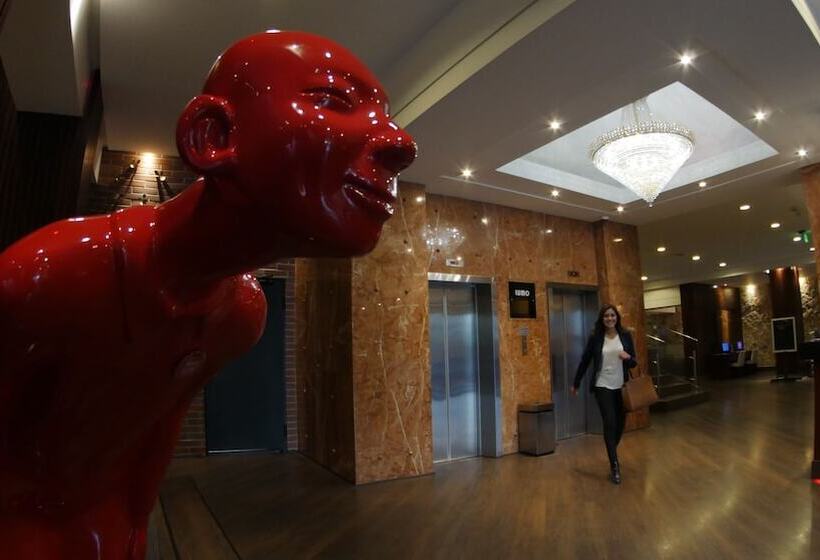 בית מלון כפרי Reina Isabel