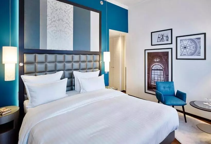 Steigenberger Hotel Herrenhof