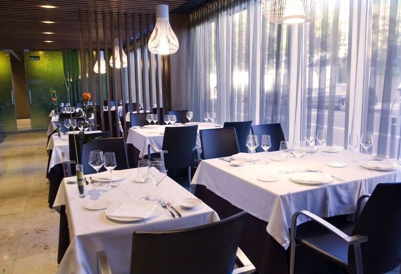 Jardines De Uleta Suites