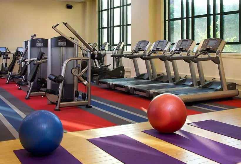 Sheraton Minneapolis Midtown Hotel