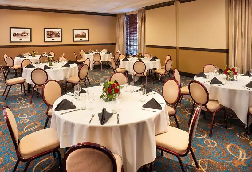 Sheraton Minneapolis Midtown Hotel