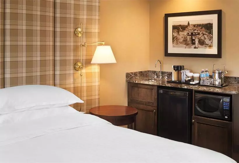 Sheraton Minneapolis Midtown Hotel