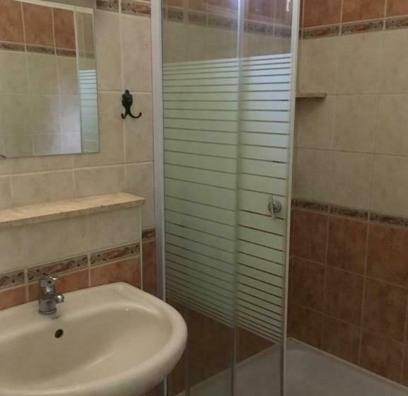 펜션 Bakonyi Kemencésház