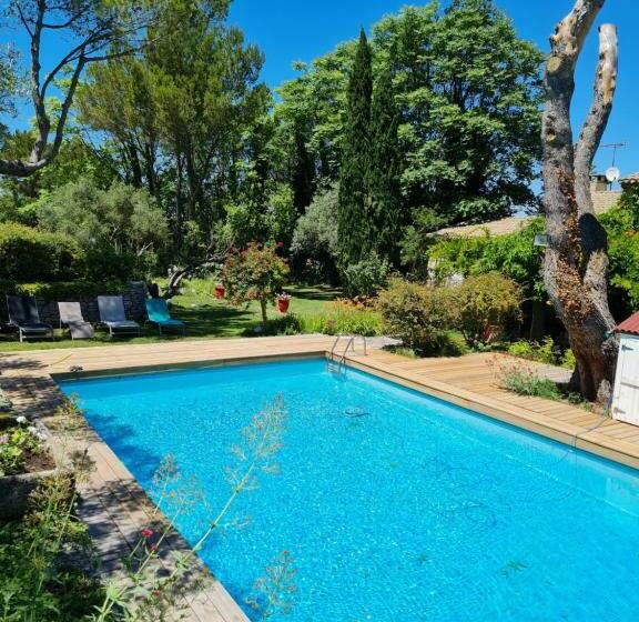 بنسيون Le Mas Des Anges