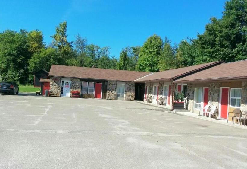 Westport Station Motel