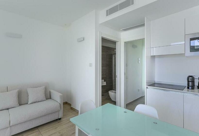 Capo Falcone Beach Charming Apartments Stintino