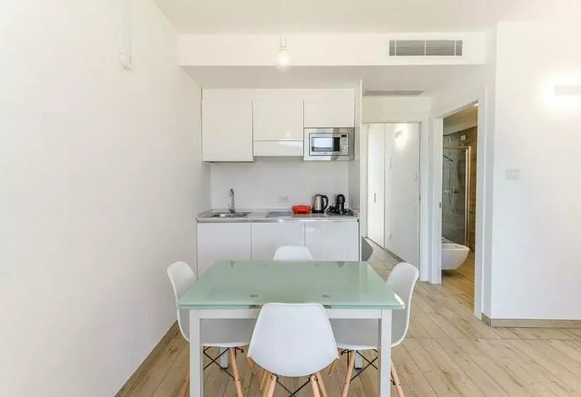 Capo Falcone Beach Charming Apartments Stintino