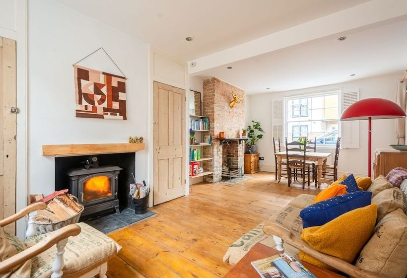 Beach House Moments From Margate Old Town & Beach