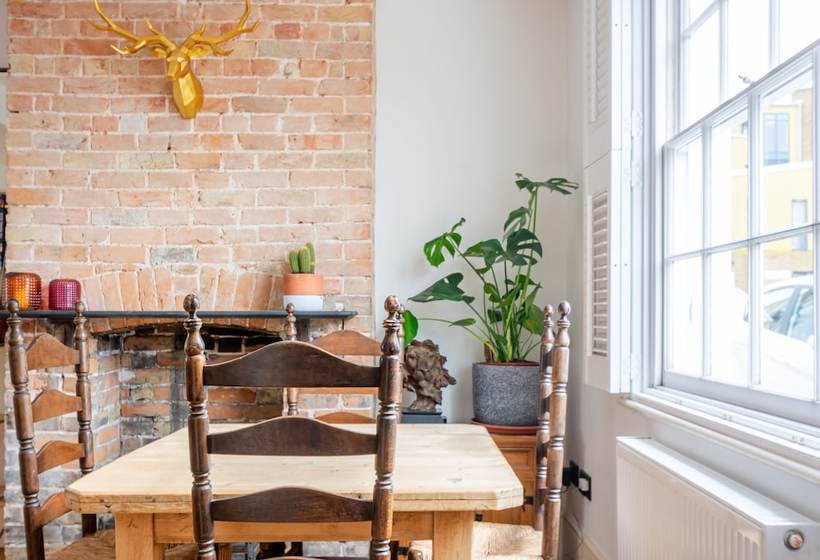 Beach House Moments From Margate Old Town & Beach