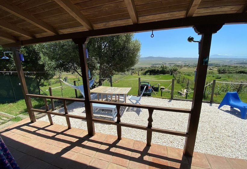 Beautiful 2 Bed Room Cottage With Seaview/ Garden