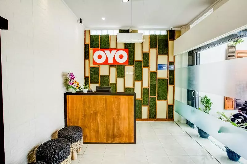 ホテル Reddoorz At Mystays Pemuda Cepu Blora