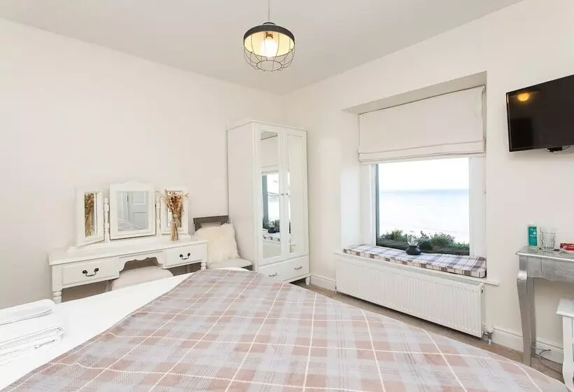 ベッドアンドブレックファースト Manse On The Beach