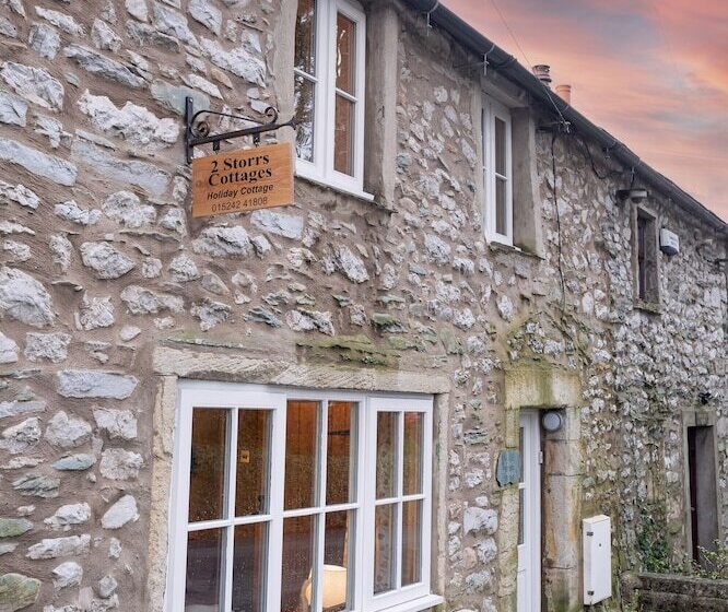 Ingleton   2 Bed Cottage   Sleeps 4   Pet Friendly