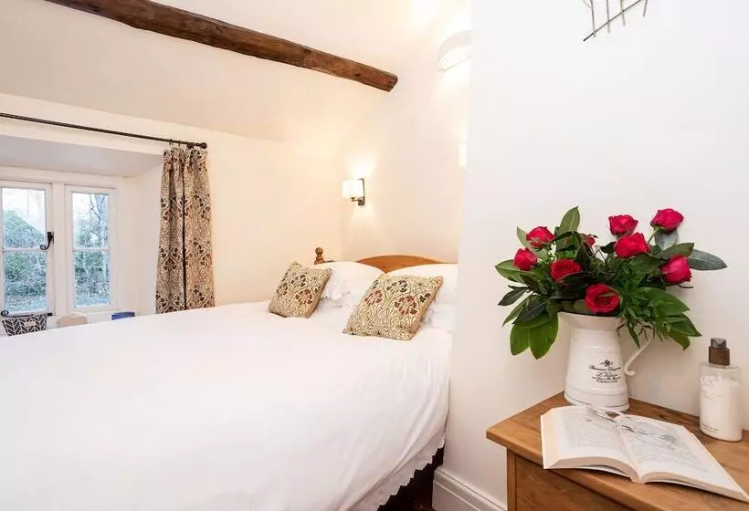 Ingleton   2 Bed Cottage   Sleeps 4   Pet Friendly