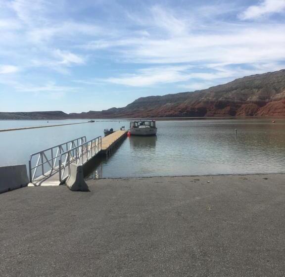 Horseshoe Bend Motel