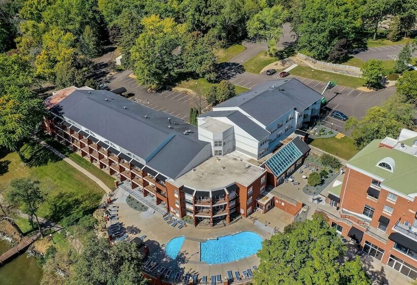 Heidel House Hotel And Conference Center, Ascend Hotel Collection