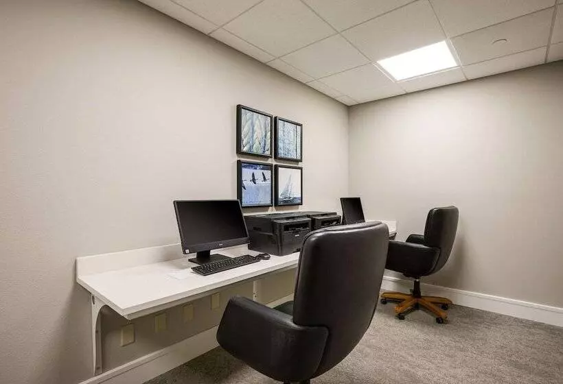 Heidel House Hotel And Conference Center, Ascend Hotel Collection