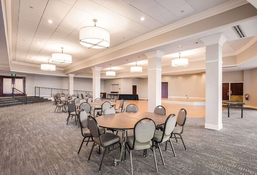 Heidel House Hotel And Conference Center, Ascend Hotel Collection