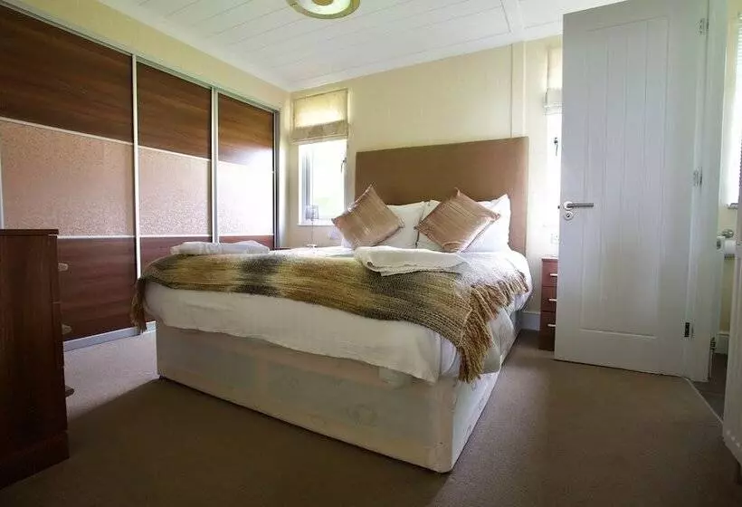 Hotelli Lovely 3 Bed Cottage In Ely