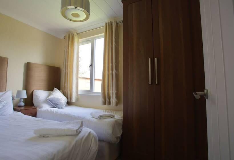 فندق Lovely 3 Bed Cottage In Ely