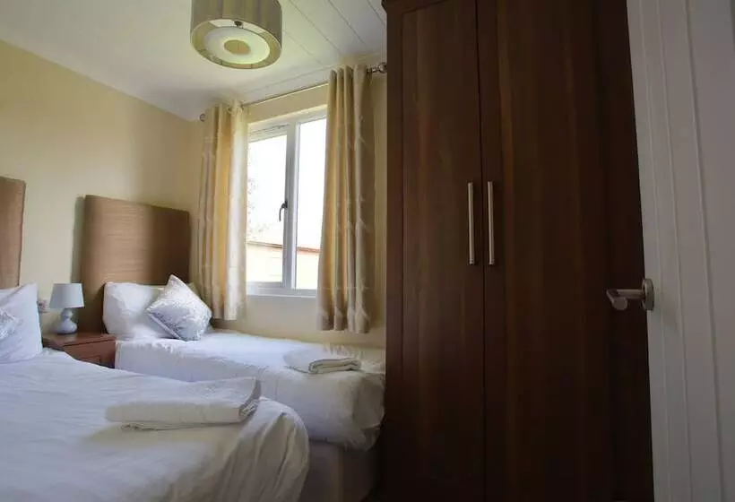 Hotelli Lovely 3 Bed Cottage In Ely