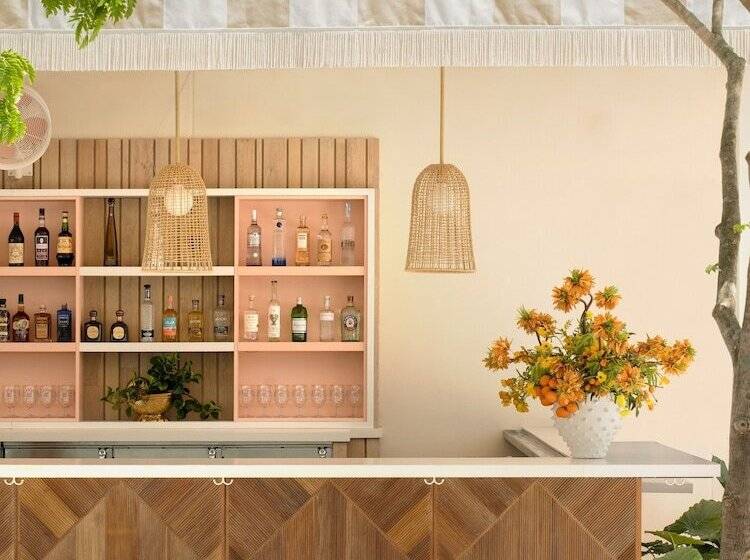 The Goodtime Hotel, Miami Beach A Tribute Portfolio