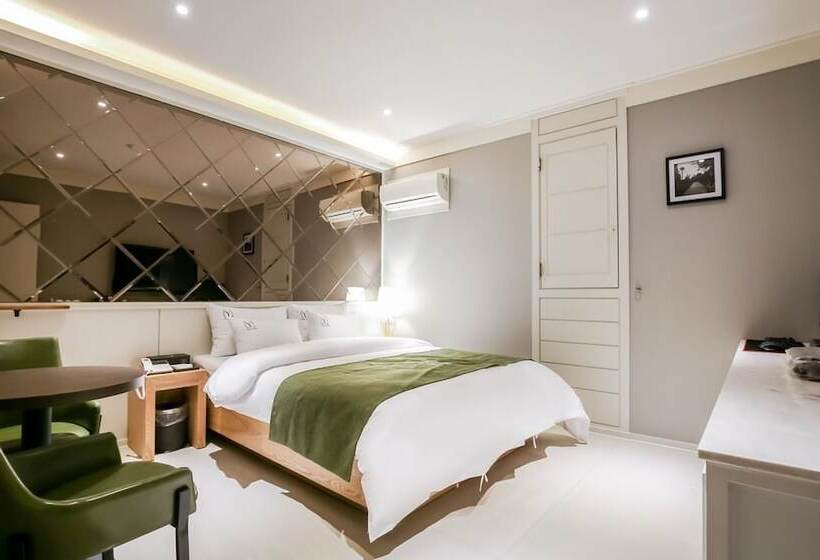 Motel Cheongju Yellow