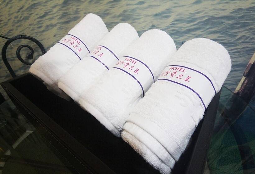 汽车旅馆  Jinju Funny