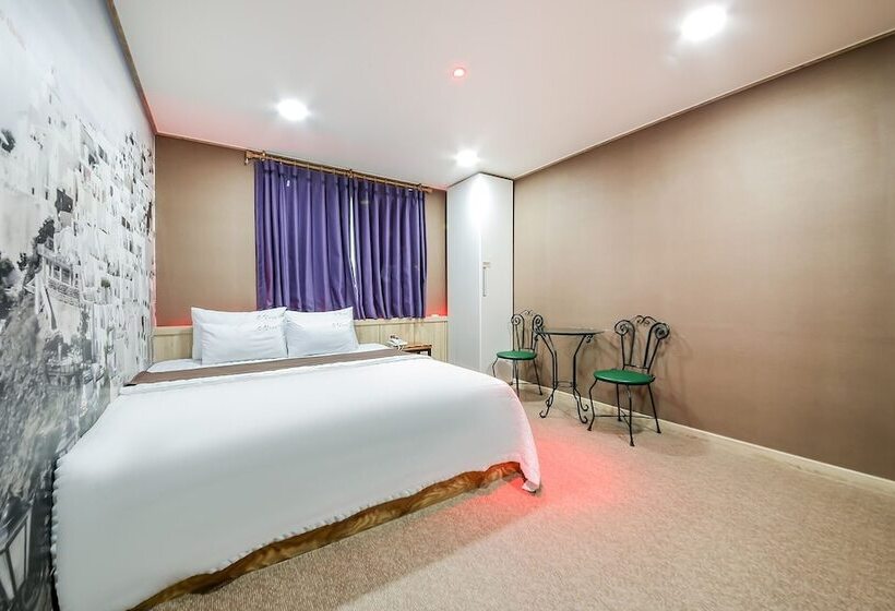 汽车旅馆  Jinju Funny