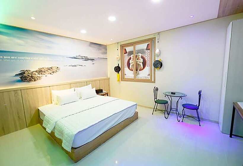 汽车旅馆  Jinju Funny