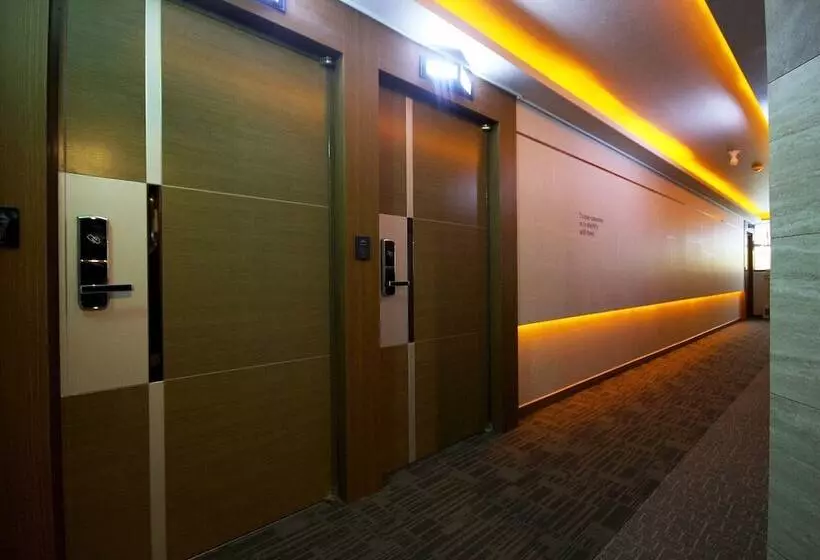 Motelli Gimhae Samgye Masil