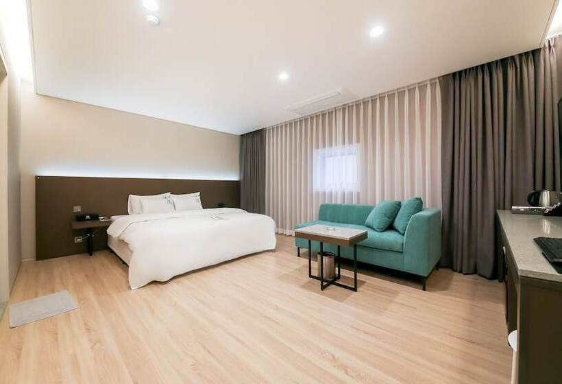 汽车旅馆 Hwagok Theme