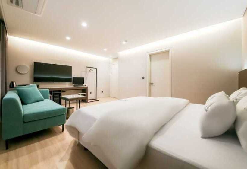 汽车旅馆 Hwagok Theme