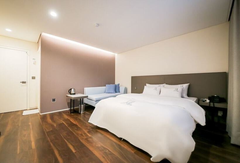 汽车旅馆 Hwagok Theme