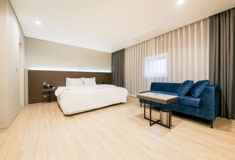 汽车旅馆 Hwagok Theme