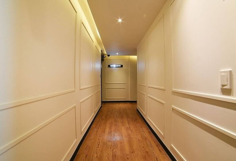 فندق على الطريق Yeosu Shilla E Stay