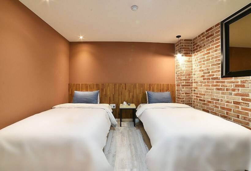 فندق على الطريق Yeosu Shilla E Stay