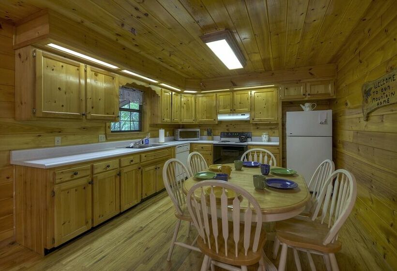 Mountain Haven Relaxing Cabin Near Blue Ridge