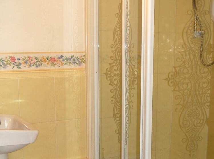 مبيت وإفطار Old Mill Farmhouse