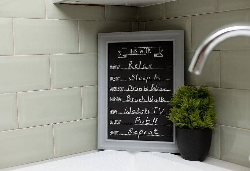 Cosy Cottage In Lytham St Annes   Close To Beach