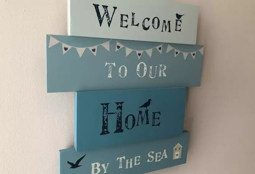 Cosy Cottage In Lytham St Annes   Close To Beach