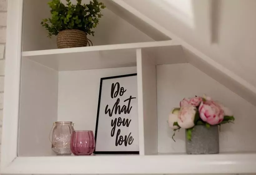 Cosy Cottage In Lytham St Annes   Close To Beach