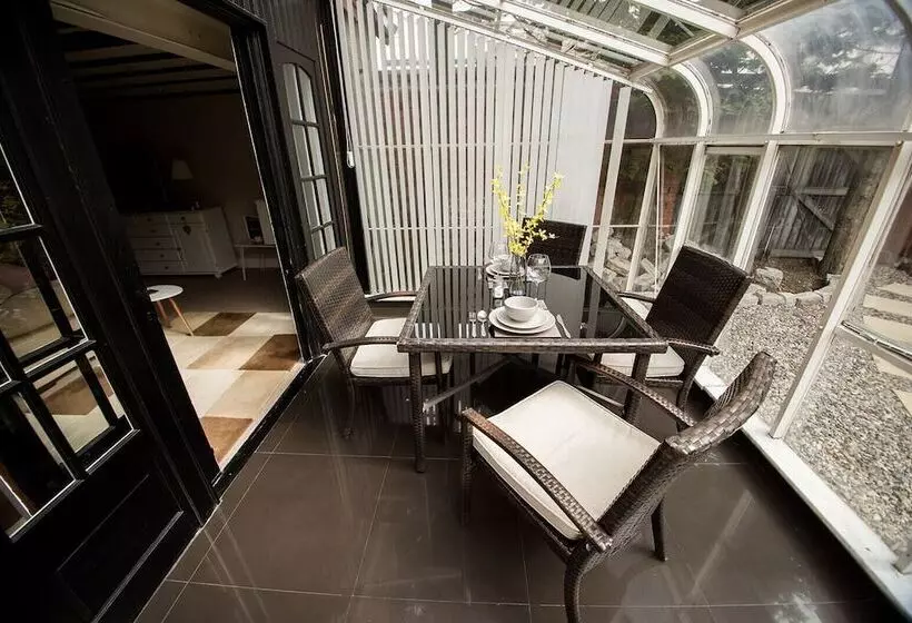 Cosy Cottage In Lytham St Annes   Close To Beach