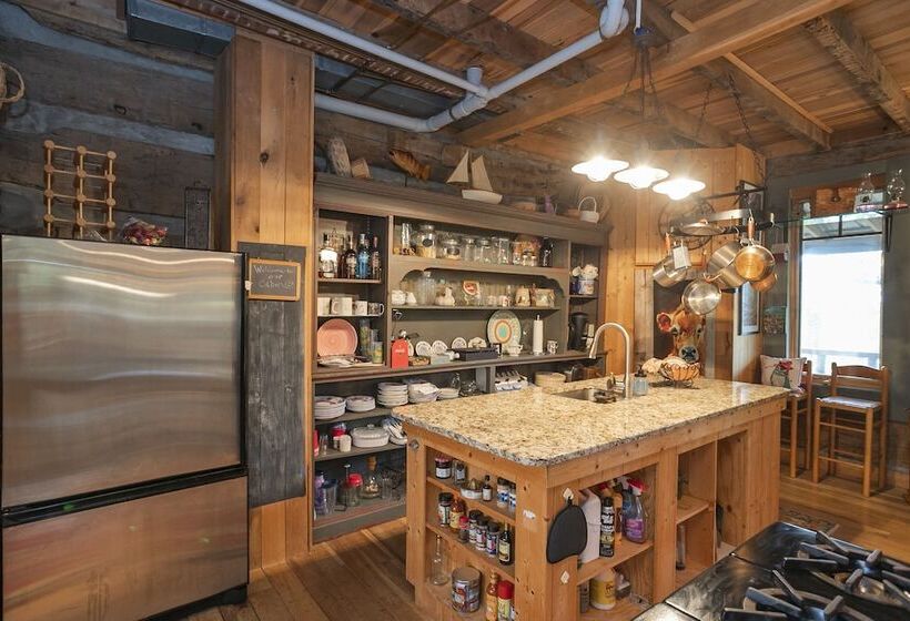 Historic Family Cabin To Watch The Sunset With 270 Degree Views Of Kentucky Lake