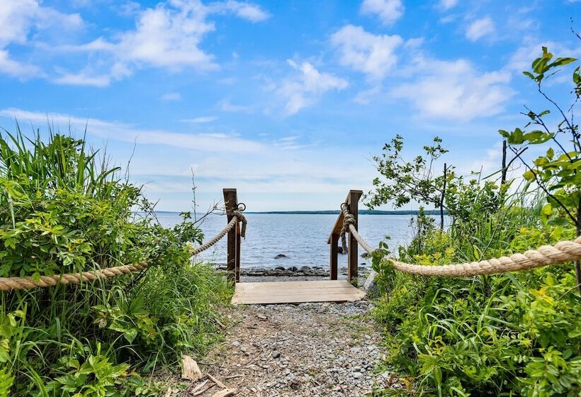 Hotelli Under Canvas Acadia